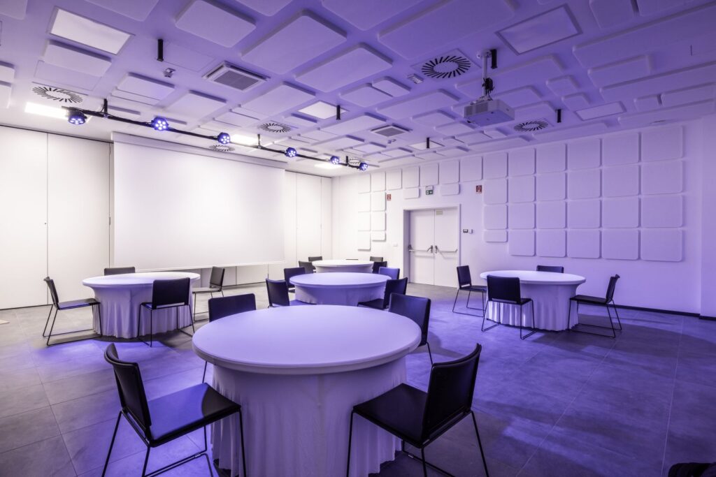 metalka globus srednja dvorana