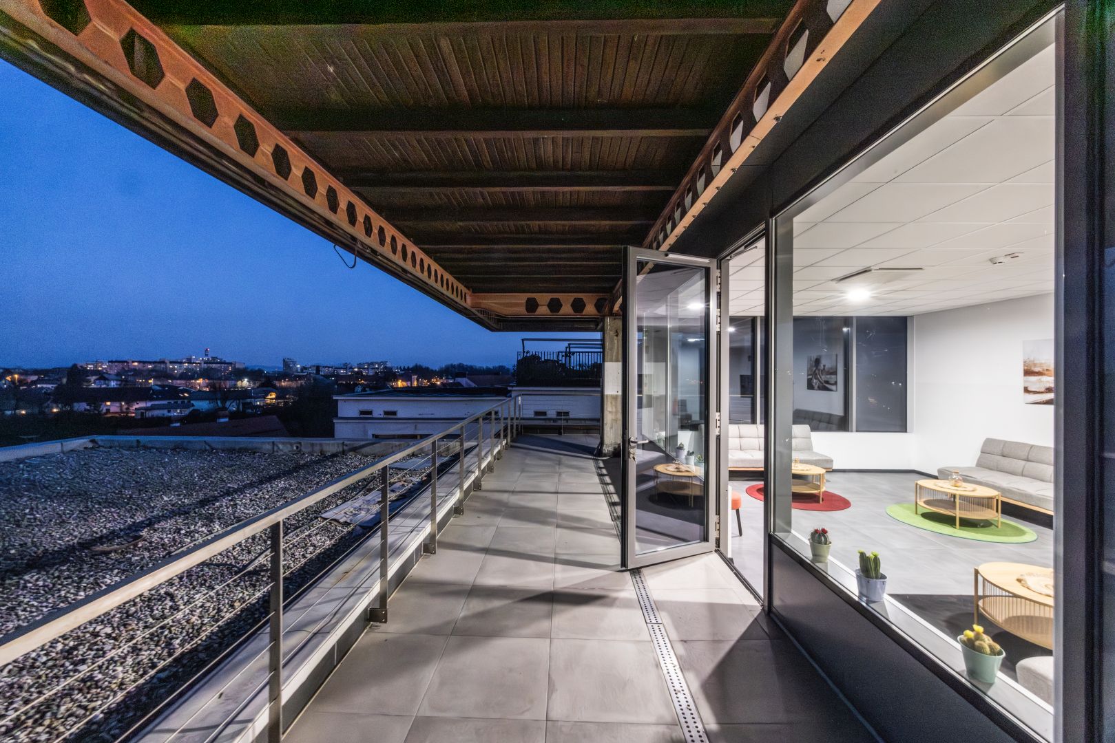 metalka globus prostori 107